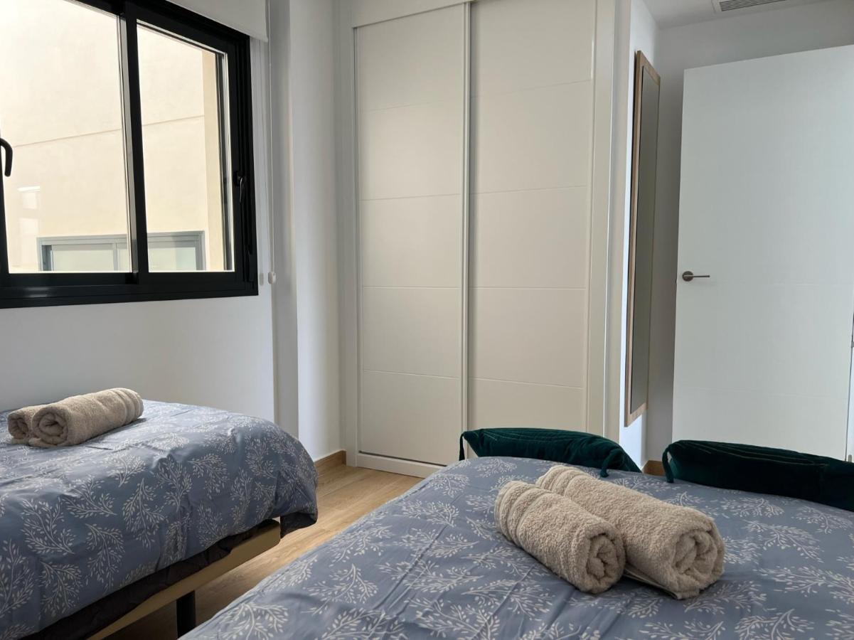 Luxurious Flat & Private Rooftop In Villamartin Orihuela Costa Dehesa de Campoamor  المظهر الخارجي الصورة