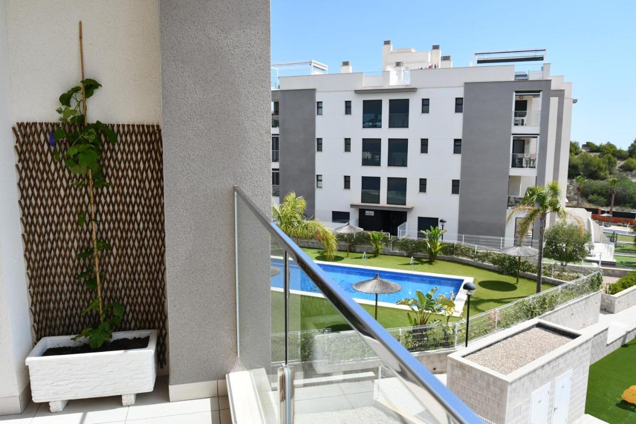 Luxurious Flat & Private Rooftop In Villamartin Orihuela Costa Dehesa de Campoamor  المظهر الخارجي الصورة