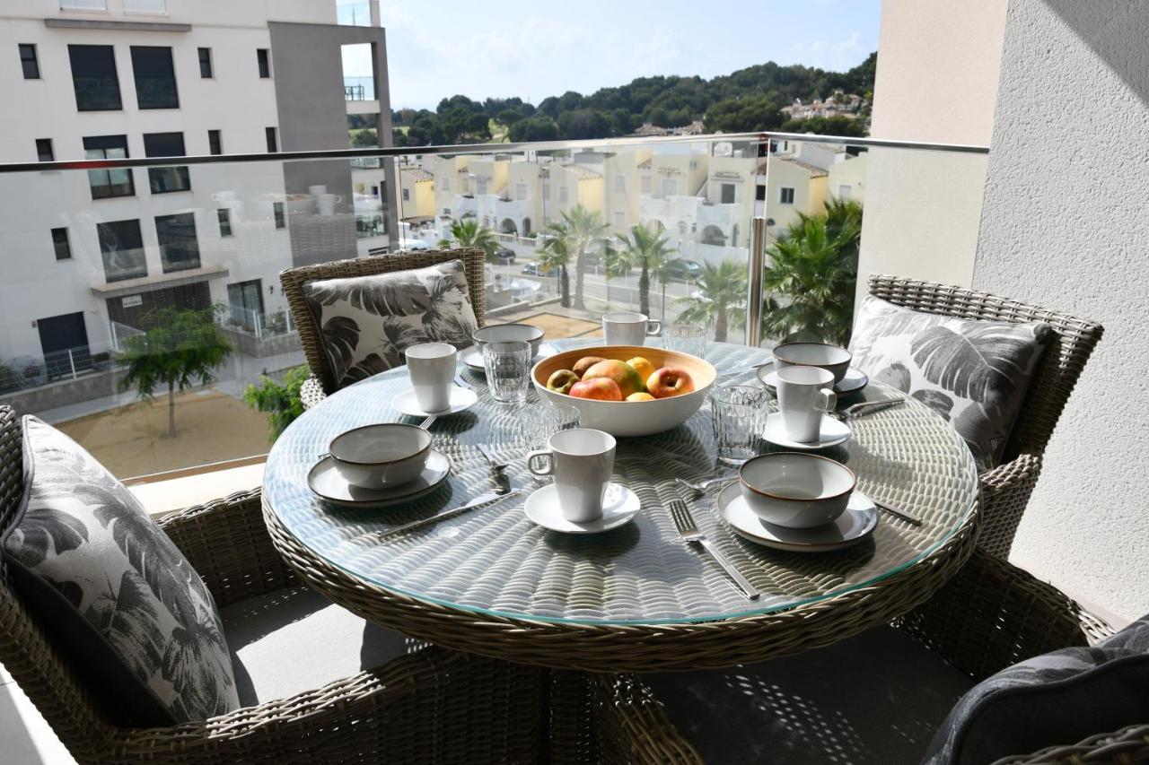 Luxurious Flat & Private Rooftop In Villamartin Orihuela Costa Dehesa de Campoamor  المظهر الخارجي الصورة
